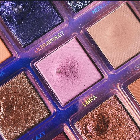 Eyeshadow Palette Purple, Kiyomi Aesthetic, Vidia Tinkerbell, Annika Volkov, God Of Pain, Friends Couple, Aesthetic Disney, Lilac Sky, Makeup Pallets