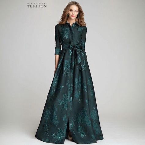 Teri Jon By Rickie Freeman Belted Jacquard Gown Metallic Emerald Green Cocktail Elegant Party 3/4 Sleeve Women’s Plus Size 20 Great Pre-Owned Condition Length: 65” Pit To Pit: 25” Waist: 40” Hips: 50” Jacquard Gown, Plus Size 20, Green Cocktail, Teri Jon, Sleeve Women, Elegant Party, Sleeves (women), Emerald Green, Size 20