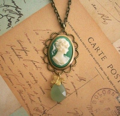 This would be really striking against a plain shirt and dark jeans. Vintage Cameo Jewelry, Era Victoria, Peach And Green, Cameo Jewelry, Vintage Cameo, Cameo Necklace, A Necklace, Dream Jewelry, Pretty Jewellery