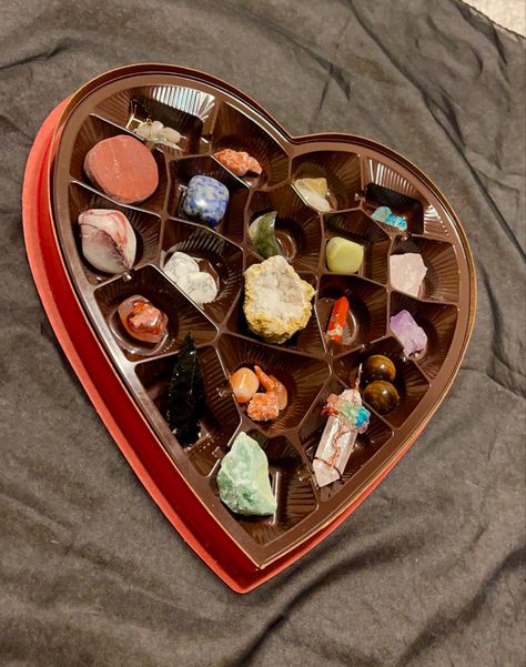 Eah Oc, Heart Chocolate, Chocolate Boxes, Chocolate Box, Gems And Minerals, Crystal Heart, Diamond Crystal, Ginger, Witch