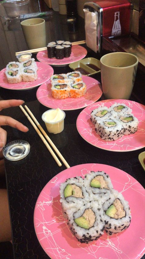 Sushi Train Aesthetic, Sushi Train, Train Aesthetic, Birthday Food, Chips, Train, Table Decorations, Birthday, Quick Saves