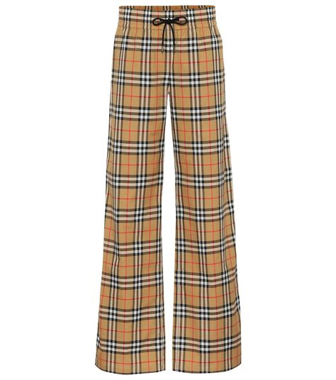 Checked Cotton Pants | Burberry - mytheresa.com Burberry Pants, Striped Sweatshirt, Drawstring Waist Pants, Hijab Chic, Striped Sweatshirts, Cotton Pants, Waist Pants, Mode Fashion, How To Style