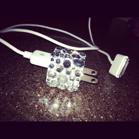 My iPhone charger! Burnt Charger Proof, Spoiled Charger, Selena Gomez Makeup, Laptop Charger, Iphone Charger, My Iphone, Photo To Video, Selena Gomez, Little Things