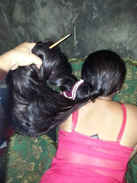 . Daaru Party Pic, Indian Long Hair Braid, Long Hair Images, Long Indian Hair, Big Bun Hair, Big Bun, Long Silky Hair, 40 Fashion, Video Tiktok