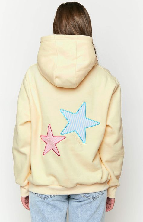 RESTOCK: Tuesday 17th September 8am AEST   Cream Star Graphic Hoodie  How to style: Love a graphic hoodie ()? Us too! This gorgeous cream hoodie will keep you cosy all through winter () while looking effortlessly cool with the star patch features. Wear with baggy jeans for a comfy fit and elevate with some gold hoops () to finish!  Features:       * Fleece lined    * Long sleeves    * Ribbed sleeve cuffs and bottom hem    * Mid weight material    * Pull on design    * Front pockets    * Hooded s Cheerful Pose, Beach Dresses Casual, Star Hoodie, Cream Hoodie, Striped Tube Top, Star Graphic, Embroidery Hoodie, Yellow Hoodie, Star Embroidery