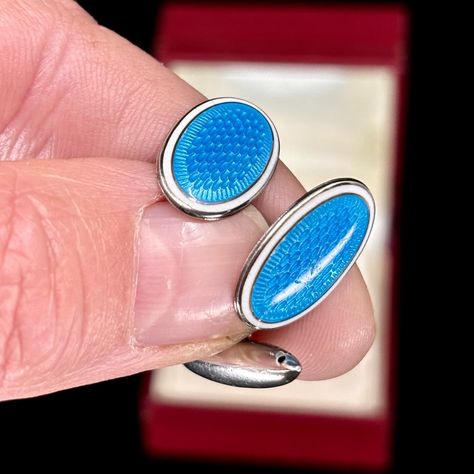 These Art Deco original cufflinks will certainly offer a stylish POP of colour to a suit. Set in sterling silver and articulated off a short cuff chain, these oval cufflinks are made with a beautiful Guilloche pattern with a bright blue enamel, and a stark white enamel border. So stylish! DM us for enquiries 💙 * Please note items over $5K are ‘pick up in store’. Sales items do not include resizing nor postage. ______________________________________ #antiquejewellery #ringsofinstagram #... Guilloche Pattern, Suit Set, Antique Jewellery, White Enamel, Bright Blue, Cufflinks, Color Pop, Pick Up, In Store