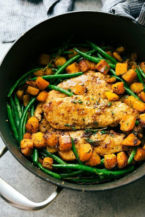 Skillet Chicken and Butternut Squash - Chelsea's Messy Apron Chicken And Squash Recipes, Whitefish Recipes, Butter Squash Recipe, Chicken And Squash, Chelsea's Messy Apron, Chicken And Butternut Squash, Roasted Chicken Breast, Butternut Squash Recipes, Skillet Chicken