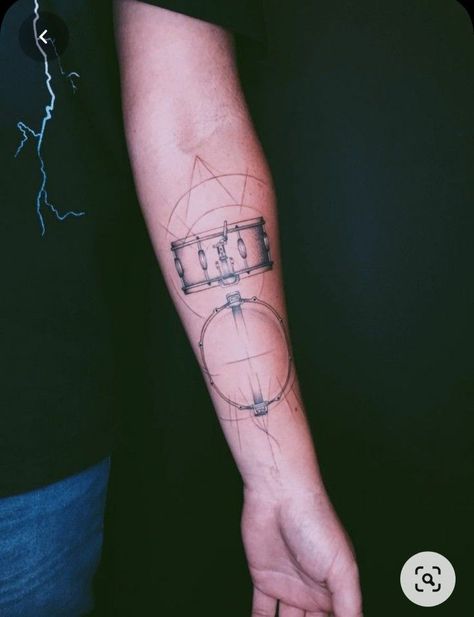 Snare Drum Tattoo, Drummer Tattoo, Trumpet Tattoo, Atom Tattoo, Drum Tattoo, Science Tattoos, Molecule Tattoo, Tatuagem Masculina Pequena, Rune Tattoo