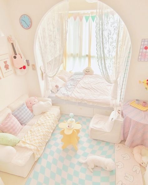 Korean Pastel Room, Room Ideas Cute, Painting Ideas Pumpkin, Burgundy Christmas Decor, Fence Edging, Bad Case Of Stripes, Mum Flowers, Room Bedroom Ideas, Kawaii Room Ideas