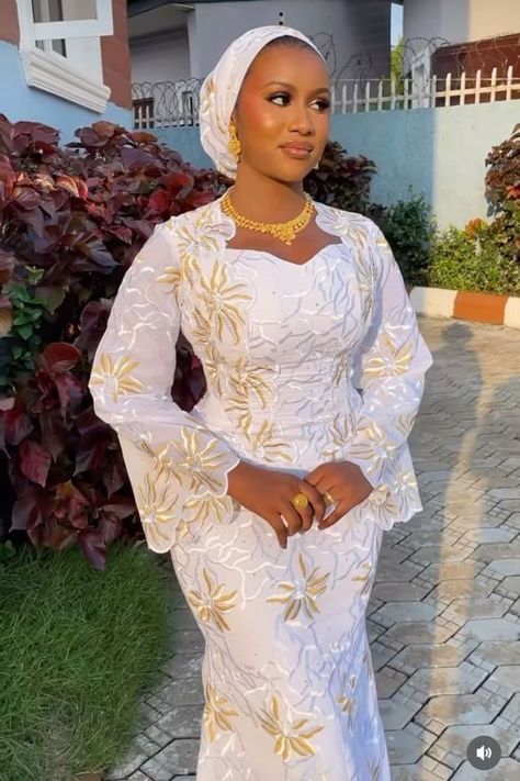 Hausa Lace Gown Styles - Gist94 Hausa Lace Gown Styles, Gambian Clothes, Eid Outfits African, Lace Gown Styles Nigerian, Afro Clothes, Nigerian Lace Styles Dress, African Party Dresses, Nigerian Lace Styles, Modest Dresses Fashion