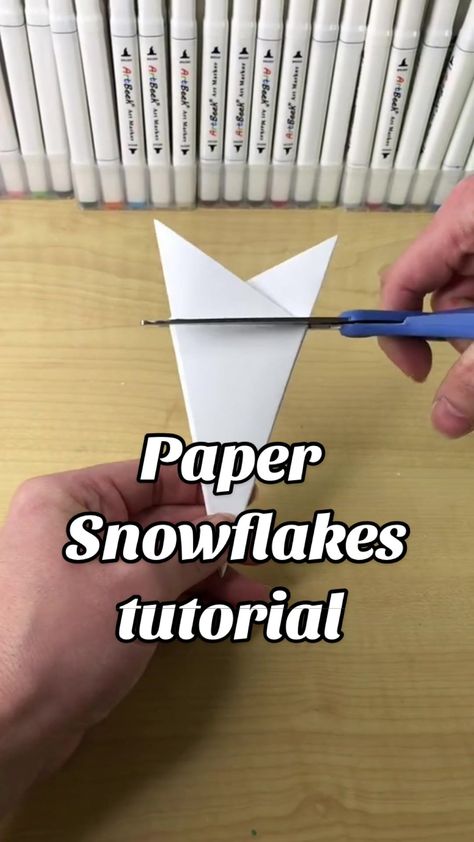 paper snowflakes chain tutorial｜TikTok Search Snowflake Paper Chain, How To Make A Paper Snowflake, How To Cut Snowflakes Easy, Easy Snowflake Cutouts, Paper Snowflakes Diy Easy Kids, Diy Paper Snowflakes Pattern, Paper Snowflakes Easy, Paper Flowers Making, Easy Holiday Decor