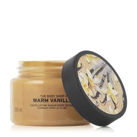 Warm Vanilla Body Scrub Body Shop Christmas, Vanilla Body Scrub, Vanilla Scrub, Vanilla Body Butter, Body Shop At Home, Sugar Body, Cruelty Free Skin Care, How To Exfoliate Skin, Body Treatments