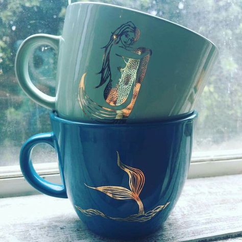 Mermaid mugs Mermaid Designs, Disney Coffee Mugs, Gold Decal, Mermaid Mugs, Mermaid Life, Cute Mugs, Coffee Addict, Cups And Mugs, Mug Cup