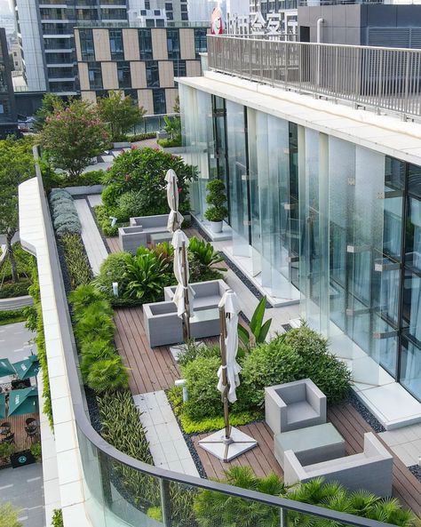 [Ad] 61 Trendiest Roof Garden Design Tips and Tricks You've Never Considered Straight Away #roofgardendesign Garden Rooftop Design, Office Rooftop Design, Office Terrace Design, Office Terrace Garden, Balcony Landscape Design, Rooftop Garden Architecture, Rooftop Plan, Roof Garden Architecture, Rooftop Landscape