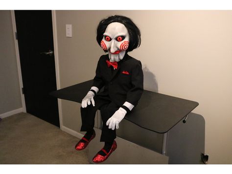 Saw Costume, Jigsaw Costume, Robert The Doll, Saw Jigsaw, Doll Halloween Costume, Scary Dolls, Human Babies, Fun Halloween Decor, Dark Shadows