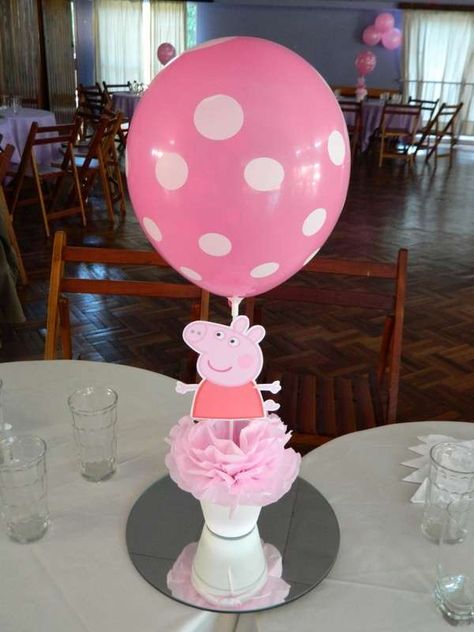 Peppa Pig Centerpieces, Peppa Pig Centerpiece Ideas, Peppa Pig Centerpiece, Peppa Pig Birthday Party Ideas, Pig Birthday Party Ideas, Peppa Pig Party Decorations, Peppa Pig Birthday Party Decorations, Peppa Pig Decorations, Peppa Party