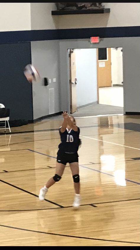 Fake Volleyball Practice Snaps, Volly Bal Girl Aesthetic, Volleyball Snaps, Volleyball Snap, Masc Girl, Volleyball Motivation, Girl Pranks, Girly M Instagram, Volleyball Girl