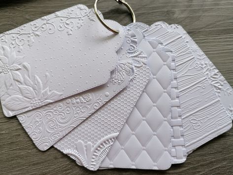 Embossing folder