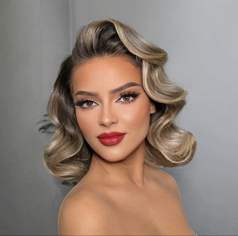 Hollywood Glam Hair, Cabelo Pin Up, Old Hollywood Hair, Gatsby Hair, Pageant Hair, Hollywood Hair, Vlasové Trendy, Classic Hairstyles, Glam Hair