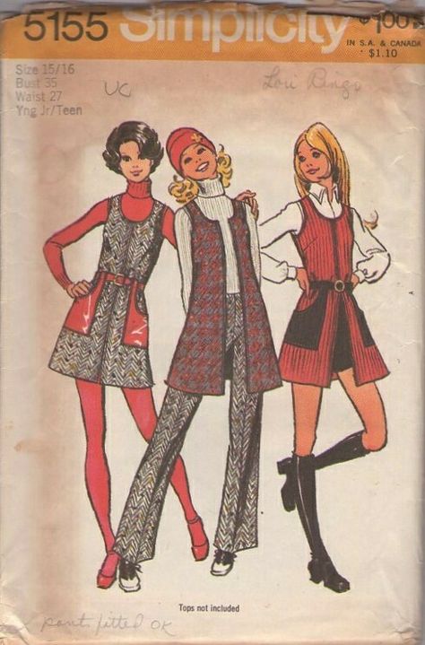 70s Sewing Patterns, Vintage Clothes Patterns, Vest And Pants, Patron Vintage, Women's Sewing Pattern, 60s And 70s Fashion, 70s Inspired Fashion, Vintage Dress Patterns, Simplicity Sewing