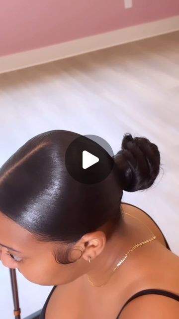 Ponytail Stylist ATL on Instagram: "low knot bun ✨🤍 July Book Will Open Tomorrow!   Purchase Our Webinar To Learn How To Get A Flawless Mold Down.   #atlponytails #atlhair" Fall Ponytail Hairstyles, Slick Knot Bun, Low Ponytails Black Women, Sleek Short Ponytail, Low Knot Bun Hairstyles For Black Women, Sleek Low Ponytail Hairstyles, Low Knot Bun With Swoop, Messy Bun With Weave, Swoop Knot Bun