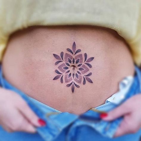 Button Tattoo Ideas, Cute Belly Tattoos, Tattoos For Girls Small, Belly Button Tattoos, Lower Belly Tattoos, Small Belly, Belly Button Tattoo, Lower Stomach Tattoos, Button Tattoo