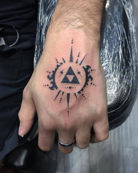 50+ Legend of Zelda Tattoos Ideas (2020) Triforce Designs Video Game Tattoos, Nerdy Tattoos, Zelda Tattoo, Gamer Tattoos, Small Tattoos For Women, Geek Tattoo, Never Understand, Greek Tattoos, Tatuaje A Color