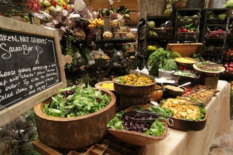 Great table love all the wood Salad Display Ideas Presentation, Salad Counter Display, Party Food Display Ideas, Salad Bar Party, Salad Bar Ideas, Food Display Ideas, Party Food Display, Botanical Cafe, Salad Display