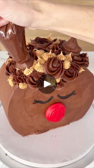 211K views · 3.9K reactions | Rudolph Cake! 🦌 🎂 | Rudolph Cake! | By Neurotic Mom | Facebook Rudolph Cake, Christmas 2023, Christmas Recipes, Christmas Food, Cake Decorating, Cake, Christmas