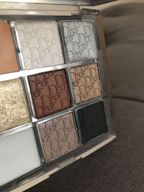 Best Palettes Eyeshadow, Dior Shadow Palette, Dior Eye Shadow, Eye Shimmer Products, Dior Eye Shadow Palette, Dior Palette Eyeshadows, Dior Backstage Eyeshadow Palette, Dior Backstage Eye Palette, Dior Palette