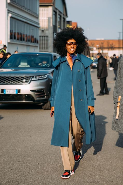 Julia Sarr-Jamois Julia Sarr Jamois, Giovanna Battaglia, Anna Dello Russo, Street Snap, Street Fashion Photography, Petrol Blue, Sarah Jessica Parker, Alexa Chung, Cool Street Fashion