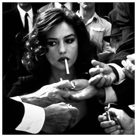 Famous Models Photoshoot, ماثيو ماكونهي, White Fashion Photography, Foto Glamour, Dark Feminine Aesthetic, Monica Bellucci, Famous Models, Sophia Loren, Feminine Aesthetic