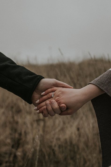 Couple's hands and engagement ring detail. Couple on their adventurous winter elopement in beautiful Slovenian highlands. Photo by 2Lindens Photography #europeelopement #sloveniadestinationwedding #elopementphotographer Lovers Hands, Couple Holding Hands, Couple Hands, Hand Photography, Hand Photo, Family Shoot, Hand Pictures, Engagement Photo Inspiration, Couples Poses For Pictures