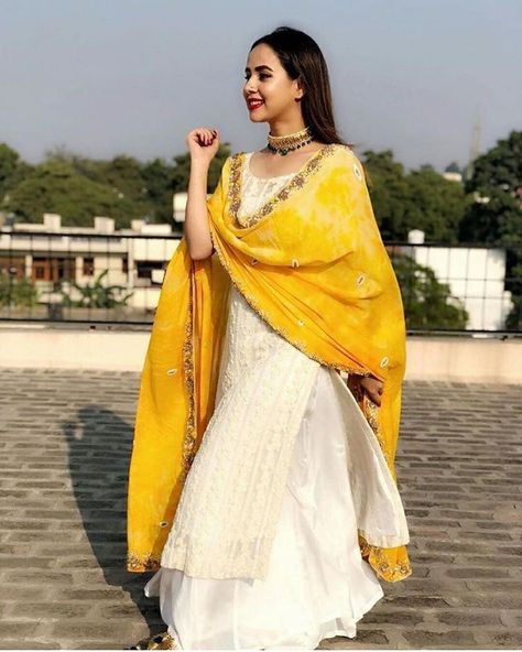 Restock In Heavy Demand✨ Grab This Beautiful Combo Today💛 Available In All Sizes🤩 #buynoworcrylater Haldi Outfits, Haldi Outfit, Mehendi Outfits, Punjabi Outfits, Indian Designer Suits, Salwar Kamiz, Indian Woman, Kurti Designs Party Wear, Kurta Designs Women