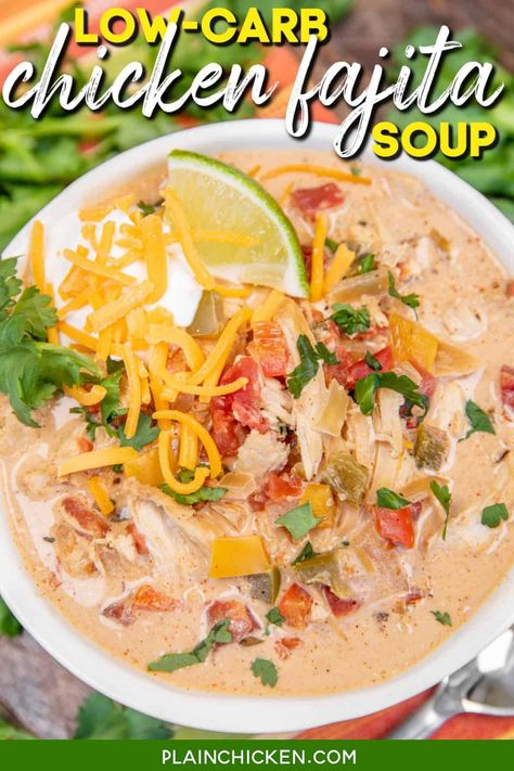 Low-Carb Chicken Fajita Soup Recipe - all the flavors of chicken fajitas in a delicious soup! You’ll never miss the carbs! This soup is delicious! Chicken, cream cheese, fajita seasoning, Ro-tel, onion, bell pepper, chili powder, cilantro, and chicken broth. Cook all day in the slow cooker. Top your bowl of soup with your favorite taco toppings. Cheeseburger Soup Slow Cooker, Fajita Soup Recipe, Fajita Soup, Chicken Fajita Soup, Bacon Cheeseburger Soup, Raw Chicken Breast, Low Carb Tacos, Plain Chicken, Low Carb Salad