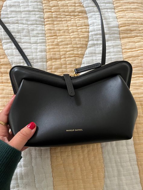 How Mansur Gavriel Has Reimagined The Logo Bag #refinery29 https://www.refinery29.com/en-us/mansur-gavriel-m-frame-bag-review Mansur Gavriel M Frame Bag, Bag Brand Logo, Mansur Gavriel Bag, Bag Logo, Beautiful Typography, Frame Bag, Bags Logo, Mansur Gavriel, Shoulder Pain