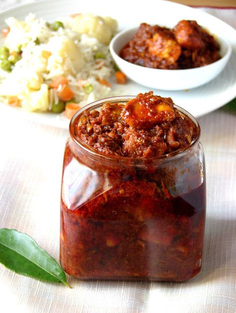 Indian Pickle Recipe, Peranakan Food, Chicken Pickle, Spicy Pickles, Goan Recipes, Pickled Garlic, Indian Cooking Recipes, Indian Snack Recipes, Pickling Recipes