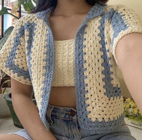 Halter Top With Jacket, Crochet Hexagon Button Up, Granny Hexagon Shirt, Fast Crochet Clothes, Crochet Hexagon Top, Hexagon Crochet Shirt, Tops Outfit Aesthetic, Cute Crochet Clothing, Crochet Button Up