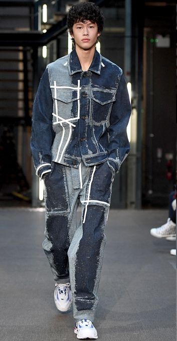 Denim Details Menswear, Mens Denim Inspiration, Winter London, Denim Outfit Men, Denim Street Style, Streetwear Denim, Denim Inspiration, Denim Projects, Denim Ideas