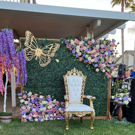 Backdrop/setup for pictures @jackyes_party_decor #209partyplanner #209balloons #209partydecor #209 #partydecorations… | Instagram Enchanted Forest Quinceanera Backdrop, Butterfly Enchanted Forest Quinceanera, Flower Wall With Butterflies, Butterfly Themed Decorations, Enchanted Forest Theme Backdrop, Enchanted Garden Table Decor, Butterfly Garden Quinceanera Theme, Butterfly Decorations For Quinceanera, Floral Sweet 16 Theme