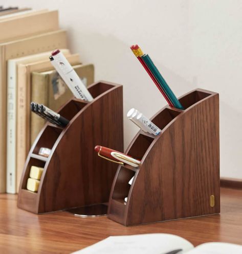 Wooden Bookends, Storage Box With Pen Holder Office Decoration Gift - FeelGift Wooden Pen Holder For Desk, Diy Wooden Pencil Holder, Diy Wood Pencil Holder, Pen Box Design, Pencil Holder Ideas, Multi Purpose Office, Modern Wooden Desk, Wooden Pencil Holder, Wood Pen Holder