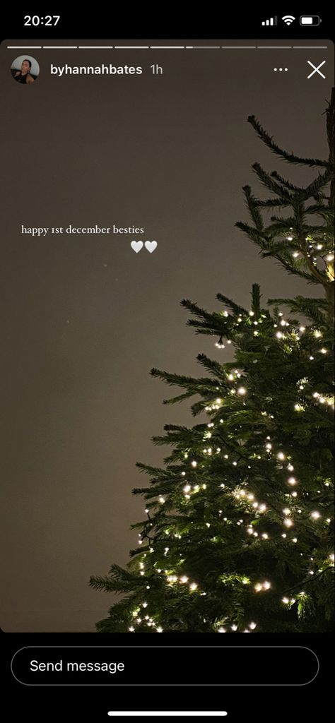 @byhannahbates on IG stories December 1st Instagram Story, Hello December Instagram Story, December Instagram Story Ideas, Christmas Ig Story, December Captions, Happy 1st December, Christmas Captions For Instagram, Ig Caption, Welcome December