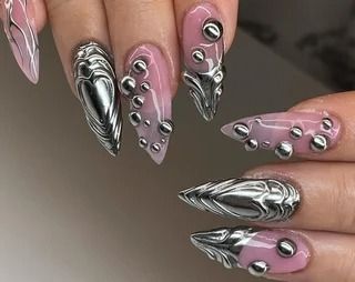 JerryNailsOfficial - Etsy Vietnam Silver Pink Chrome Nails, 3d Nail Chrome, Metallic 3d Nails, Molten Metal Chrome Nails, Chrome 3d Nails Designs, 3d Swirl Nail Designs, Crome Nails Oval, Winter Chrome Nails Designs, Balloon Animal Nails