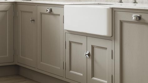 Howdens Elmbridge In-Frame Pebble Kitchen. Shaker style. Available in rigid or flat pack. Suit any budget and layout. Trusted by the trade since 1995. In Frame Shaker Kitchen, Colour Kitchen Ideas, Pebble Kitchen, Kitchen Shaker Style, Shaker Drawer Fronts, Howdens Kitchen, Colour Kitchen, Kitchen Shaker, Howdens Kitchens