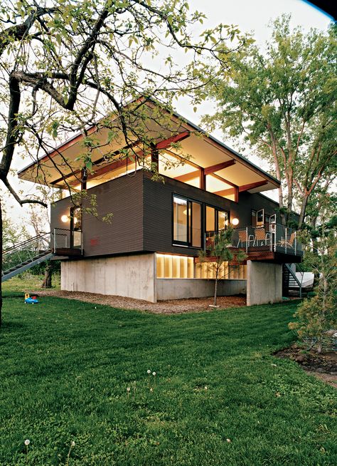 Dwell - Affordable, SIP-Built Family Home in Kansas City Sip House, Concrete Siding, Structural Insulated Panels, Roof Beam, Prefab Homes, Kit Homes, Container House, Modern Architecture, Kansas City