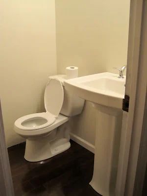 Small Powder Bathroom Ideas Pedestal Sink, Bathroom With Pedestal Sink Ideas, Bathroom Ideas Pedestal Sink, Half Bathroom Ideas With Pedestal Sink, Half Bath With Pedestal Sink, Powder Room Ideas Pedestal Sink, Small Bathroom With Pedestal Sink, Pedestal Sink Bathroom Ideas, Tiny Powder Room Ideas