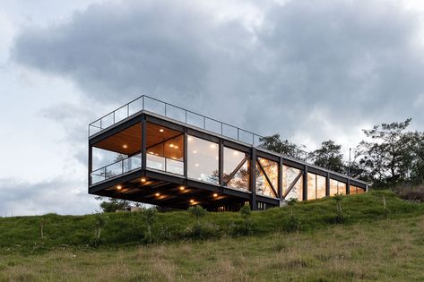 Cantilever House, Basement Floor Plans, Exposed Concrete, San Pablo, Ground Floor Plan, Rural Landscape, Site Plan, Quito, Steel Structure