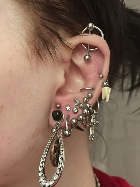 Multiple Conch Piercing, Spike Cartilage Piercing, Goth Ear Curation, Ear Spikes Piercing, Alternative Ear Piercings, Cool Piercing Jewelry, Heavily Pierced Ears, Alt Ear Piercings, Delicate Ear Piercings