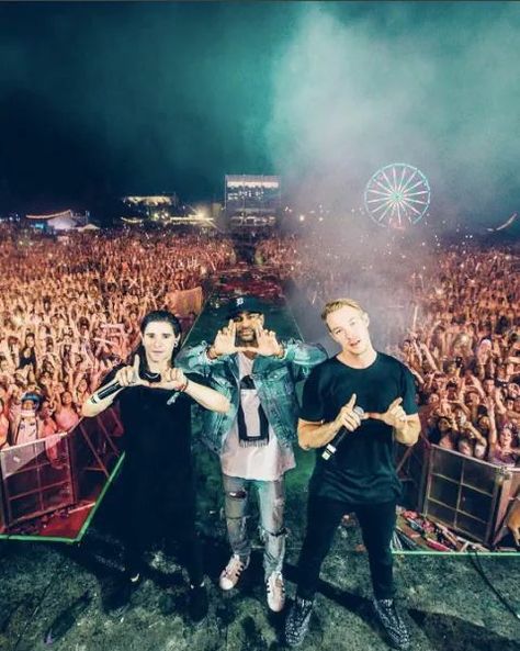 Jack Ü #Lifeincolor Sonny Moore, Magic Photo, Major Lazer, Dj Snake, Edm Music, Armin Van Buuren, Music Production, Daft Punk, Dream On