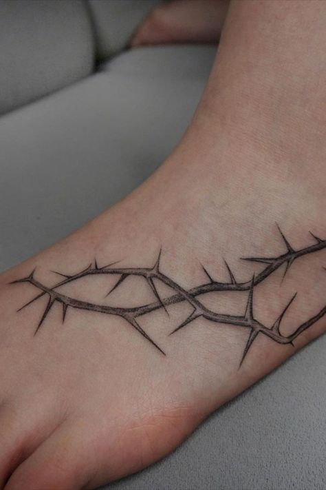 tattoo ideas Meaningful Small Tattoos, Adorable Tattoos, Heart Tat, Thorn Tattoo, Biblical Tattoos, Tattoos Simple, Funky Tattoos, Medieval Artwork, Small Tattoos Simple